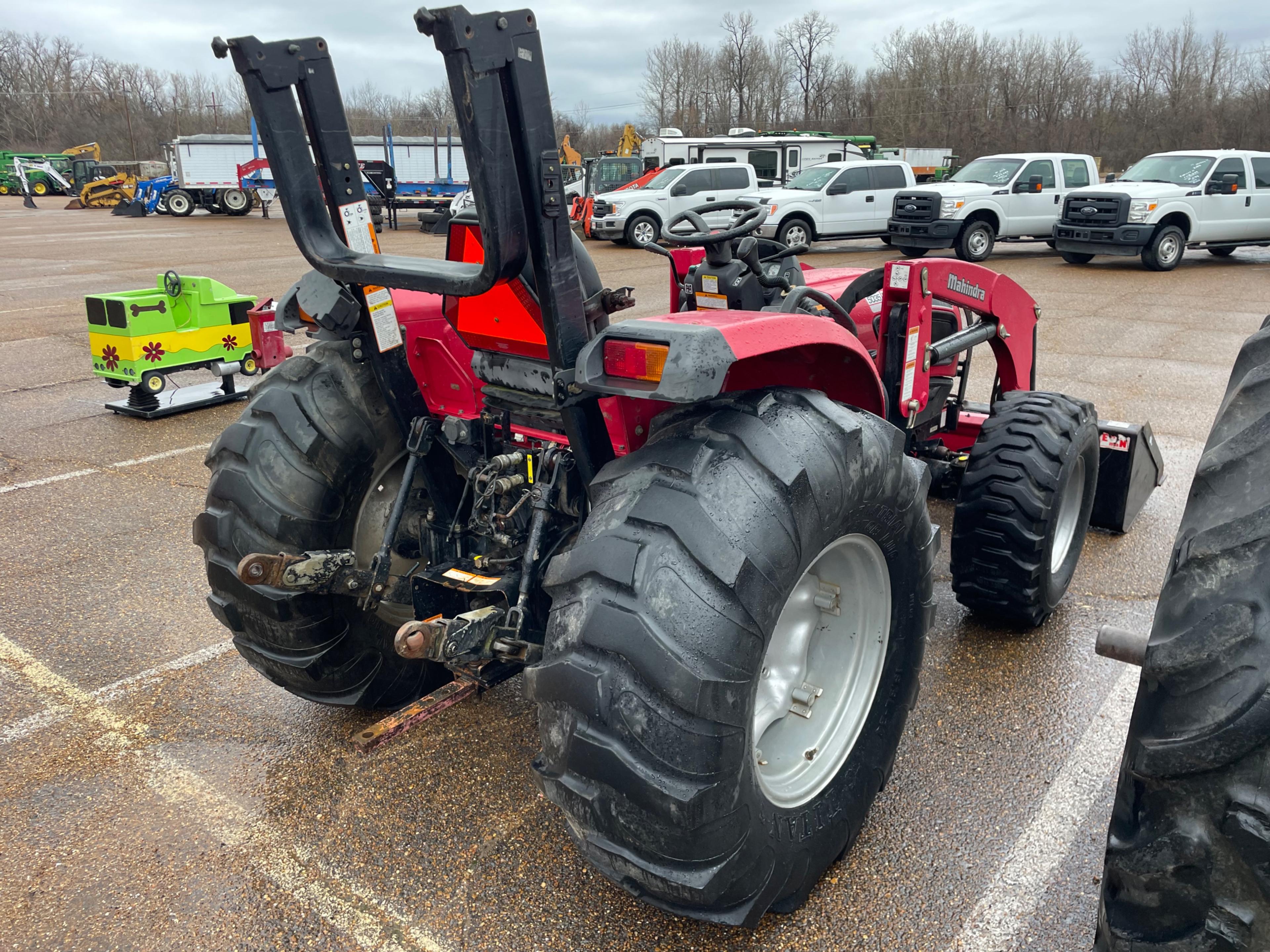 Mahindra 5035 Tractor w/Loader