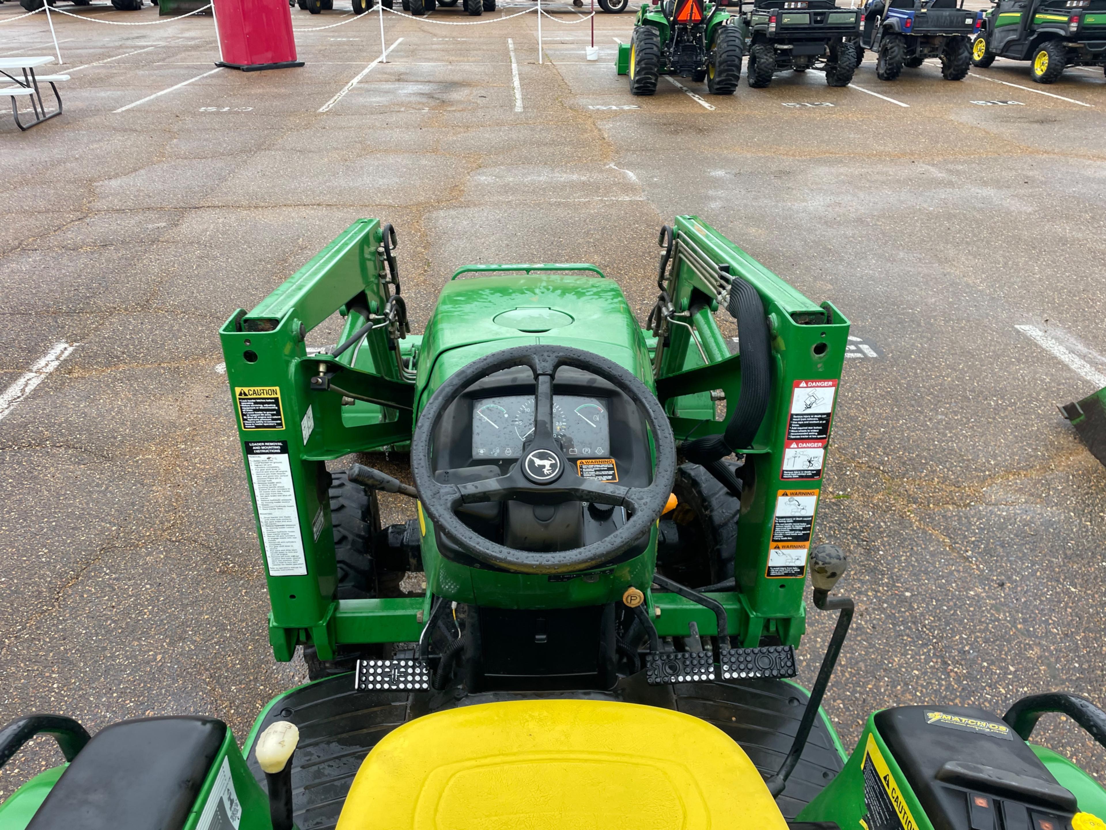 John Deere 4310 Tractor w/Loader