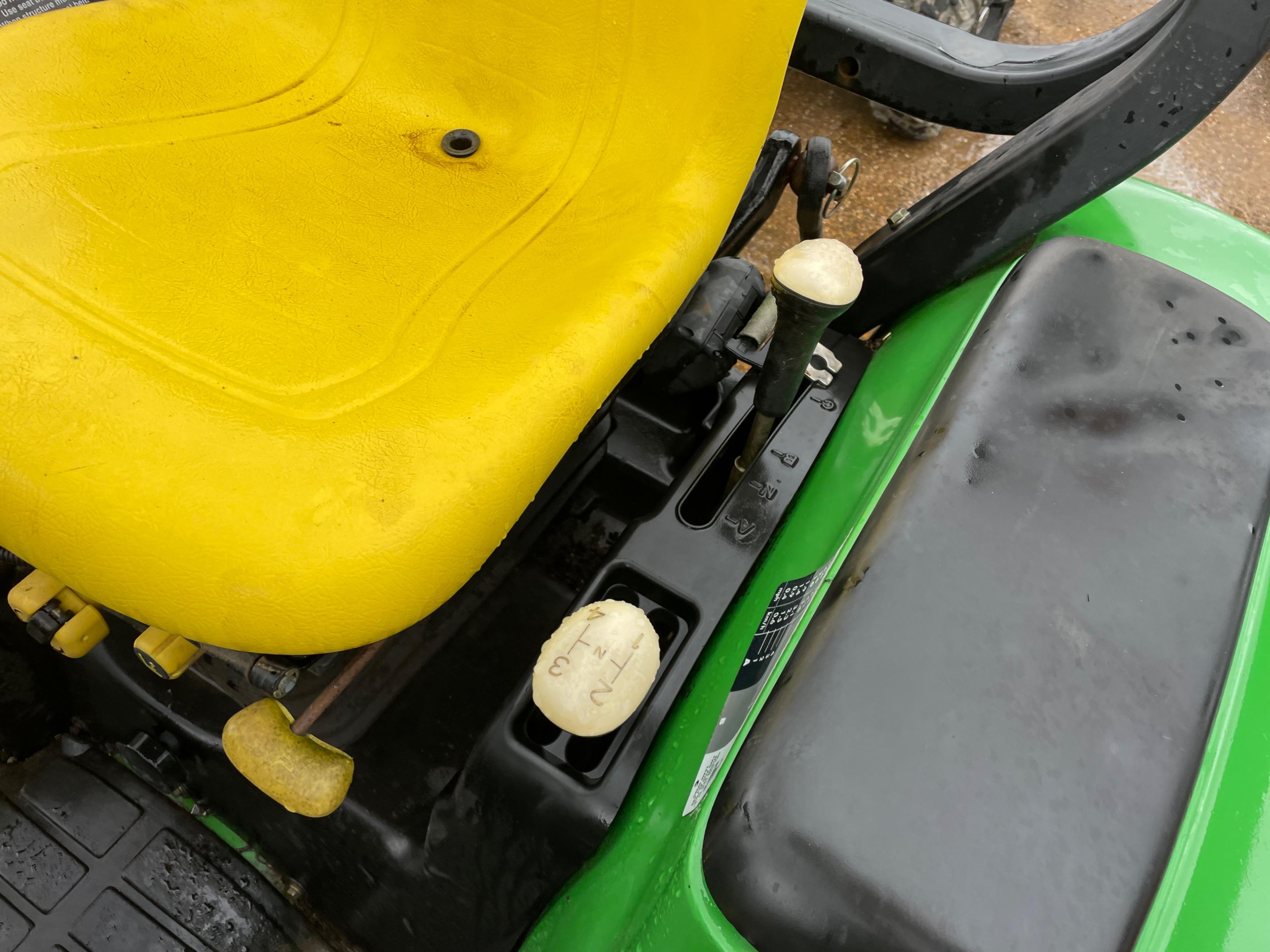 John Deere 4310 Tractor w/Loader