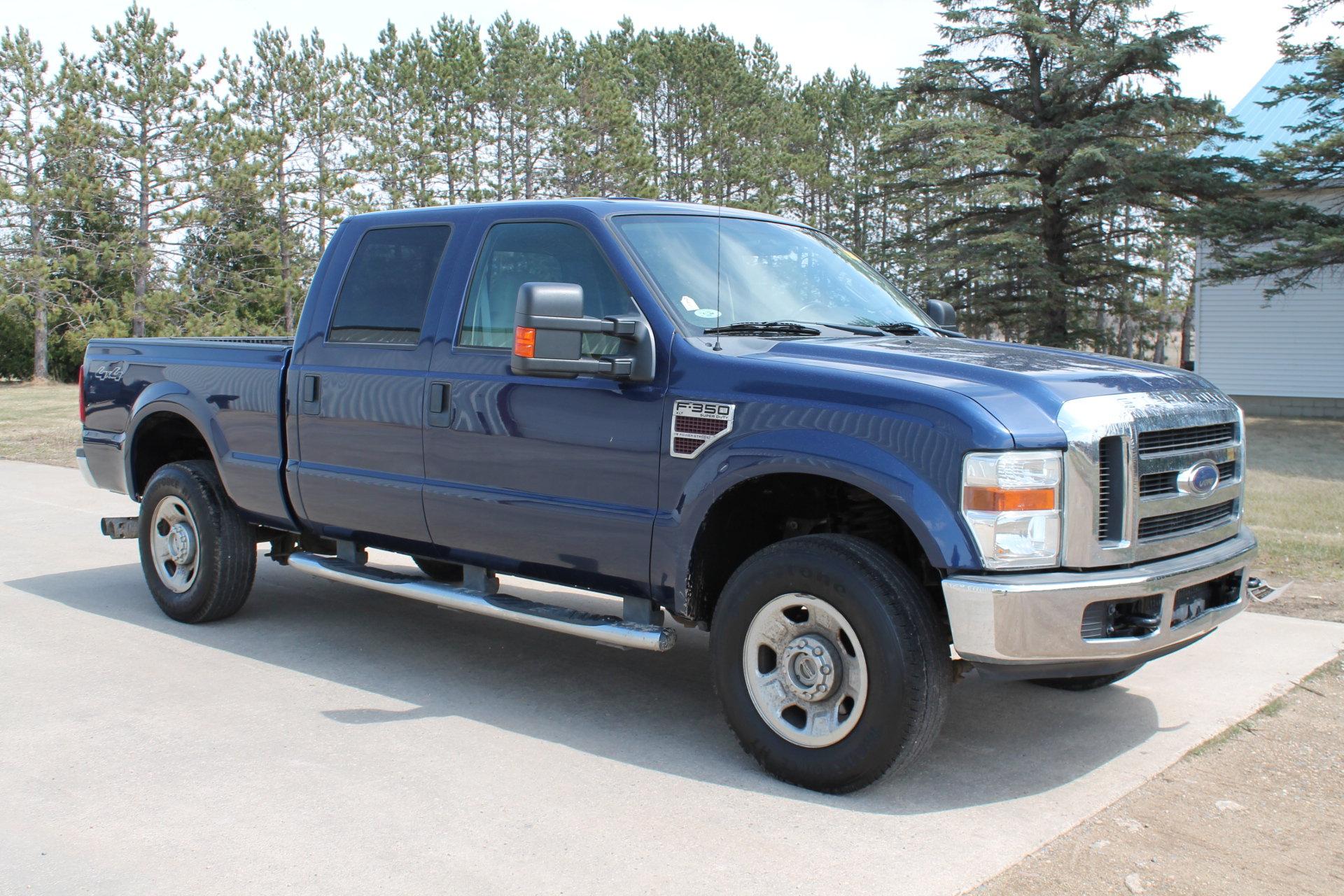 2008 FORD PICKUP, 4- WHEEL DRIVE, 1 TON, SINGLE WHEEL