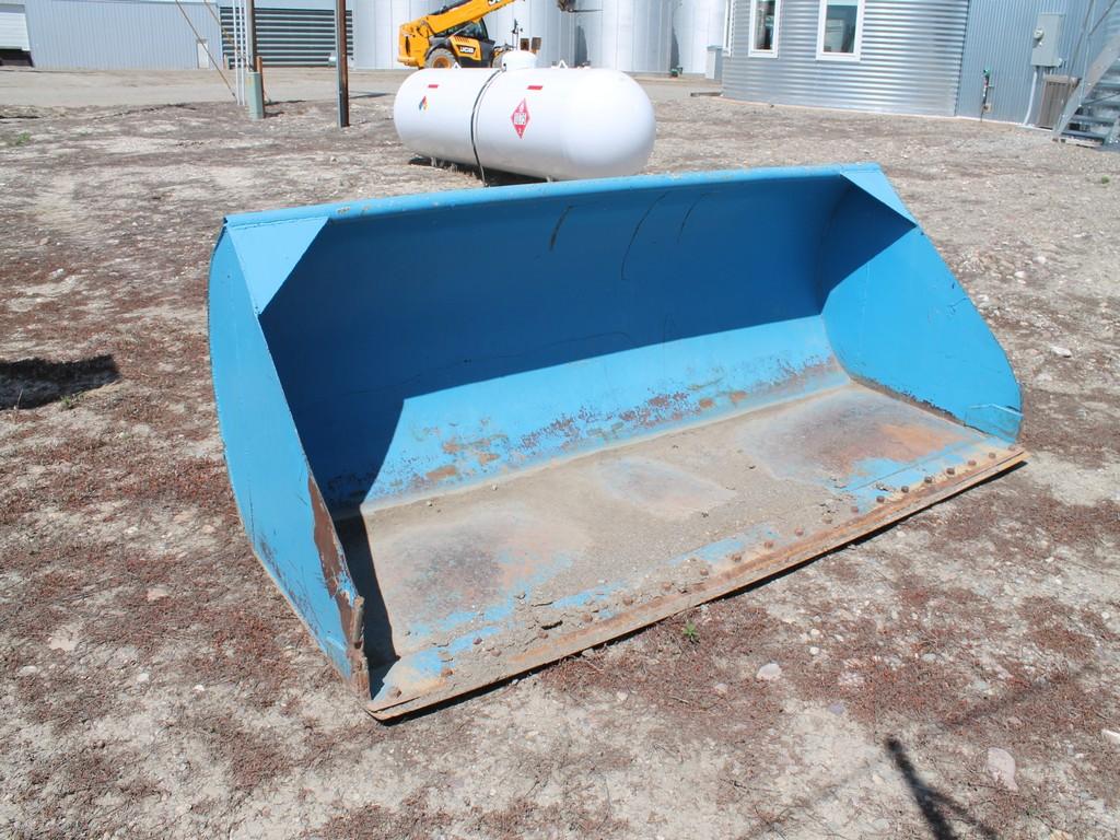 CUSTOM DESIGNED AND FABRICATED BUCKET 7' APPROX. FOR FORD 9030 TRACTOR