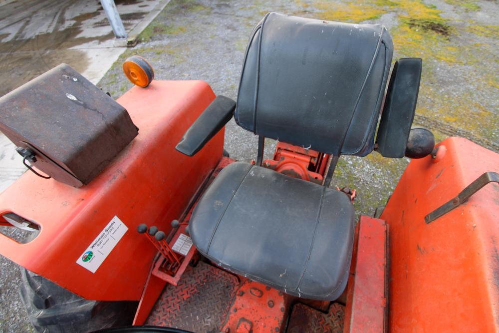 ALLIS-CHALMERS, TRACTOR 185 2WD