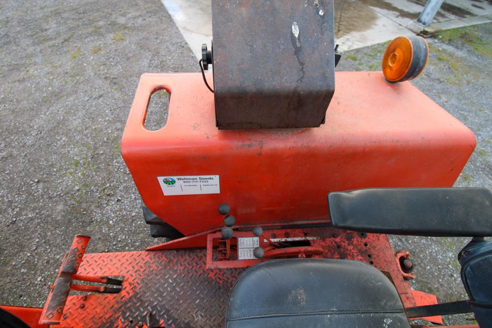 ALLIS-CHALMERS, TRACTOR 185 2WD
