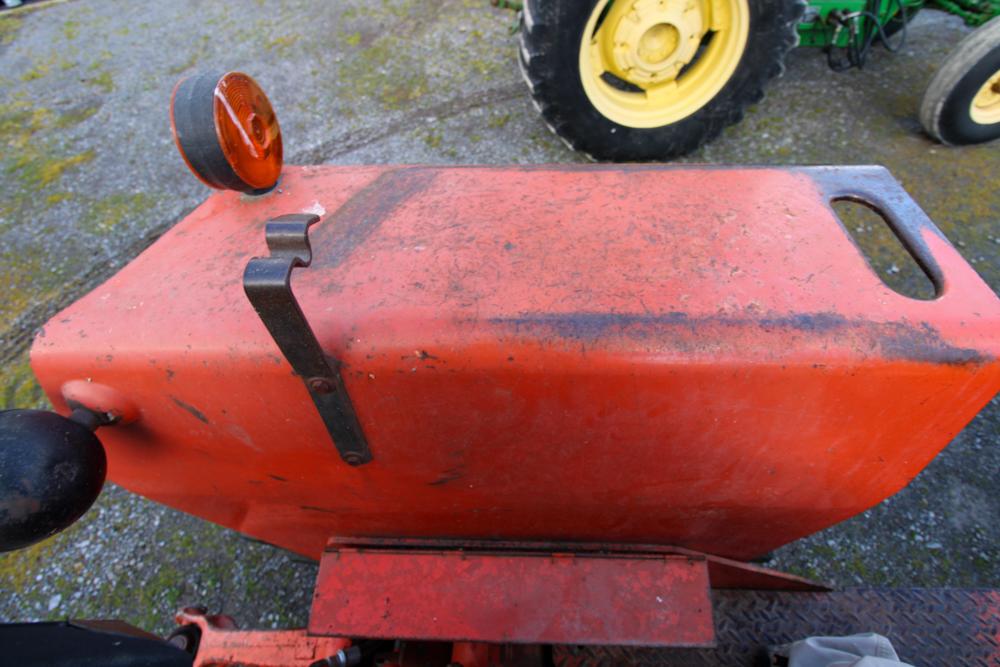 ALLIS-CHALMERS, TRACTOR 185 2WD