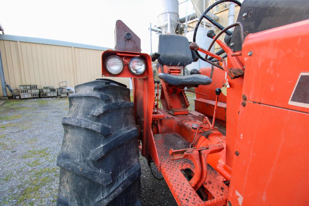 ALLIS-CHALMERS, TRACTOR 185 2WD