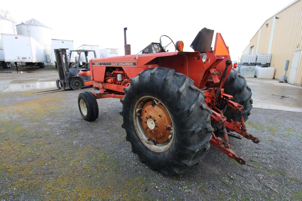 ALLIS-CHALMERS, TRACTOR 185 2WD