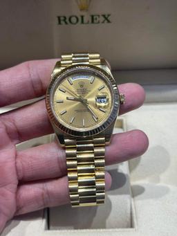 Used Rolex DayDate 40mm Comes with Box and Papers