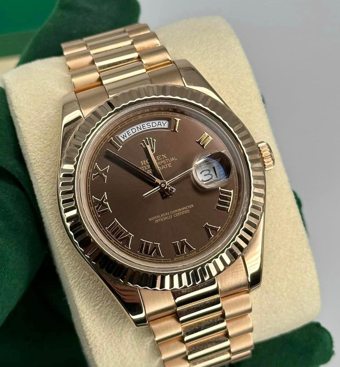 New Rolex 18k Gold Presidential DayDate Chocolate Dial Comes with Box & Papers