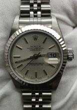 Used Ladies 26mm Oysteperpetual Rolex Comes with Box & Papers