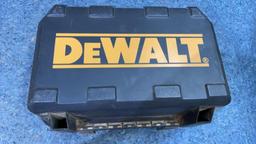 Dewalt laser level with tripod and measuring tool