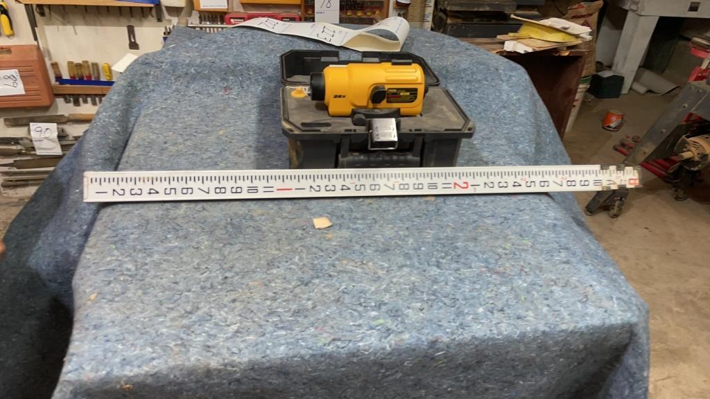 Dewalt laser level with tripod and measuring tool