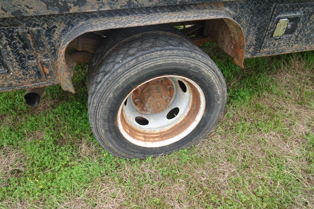 1999 Ford F450 Super Duty power stroke 6 spd manual transmission w/ winch bed (runs and drives)