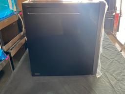 Frigidaire over the range Microwave Oven