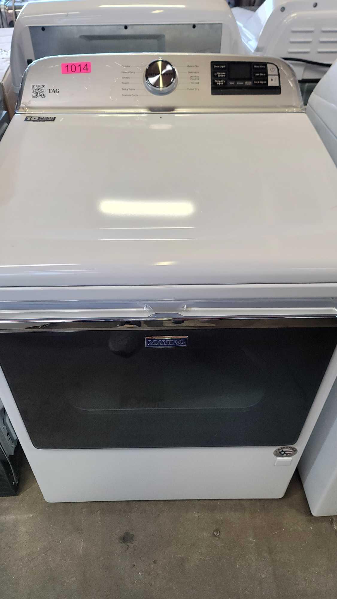 Maytag - 4.7 Cu. Ft. Smart Top Load Washer with Extra Power Button and 7.4 Cu. Ft. Smart Gas Dryer