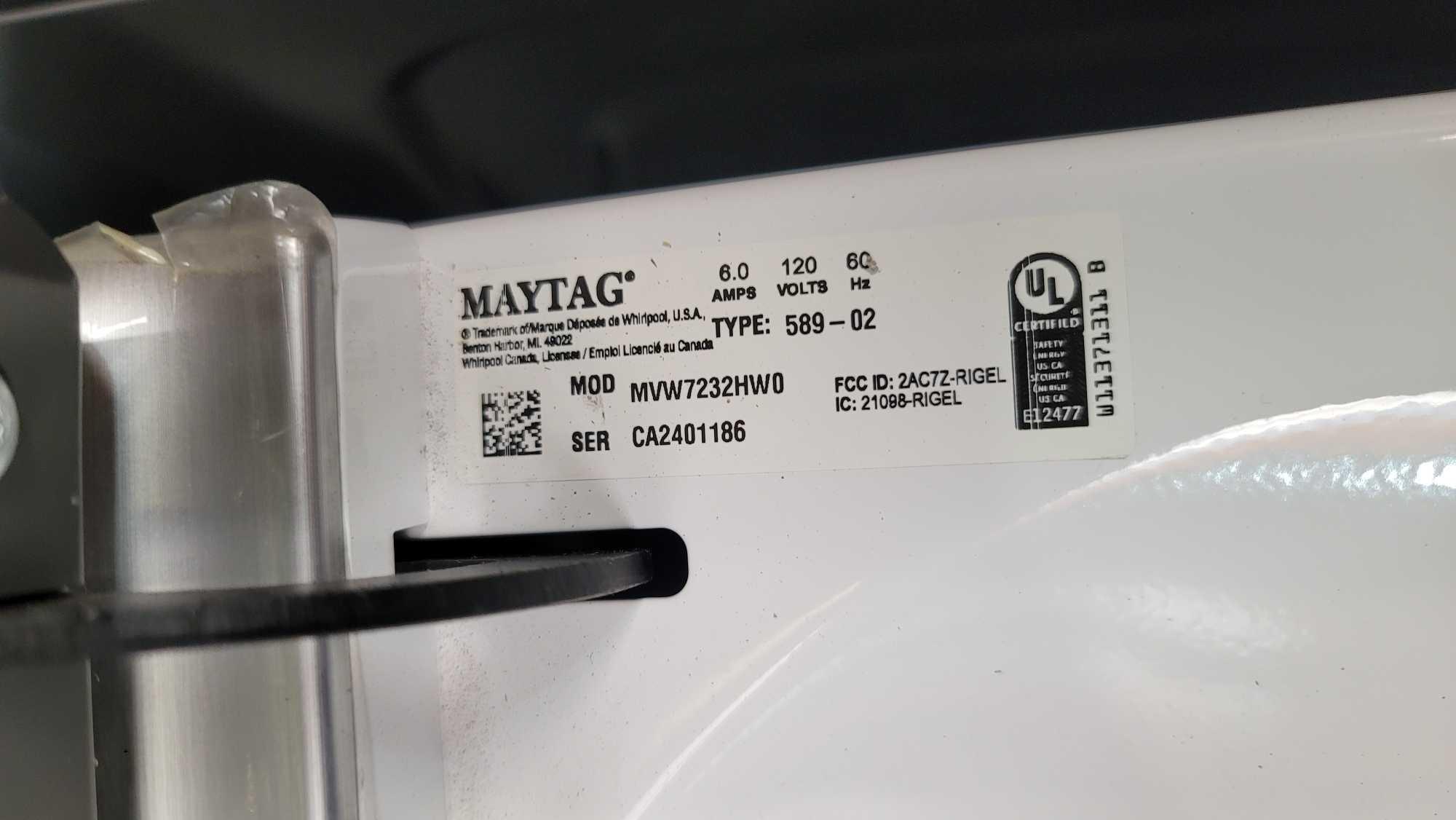 Maytag - 4.7 Cu. Ft. Smart Top Load Washer with Extra Power Button and 7.4 Cu. Ft. Smart Gas Dryer