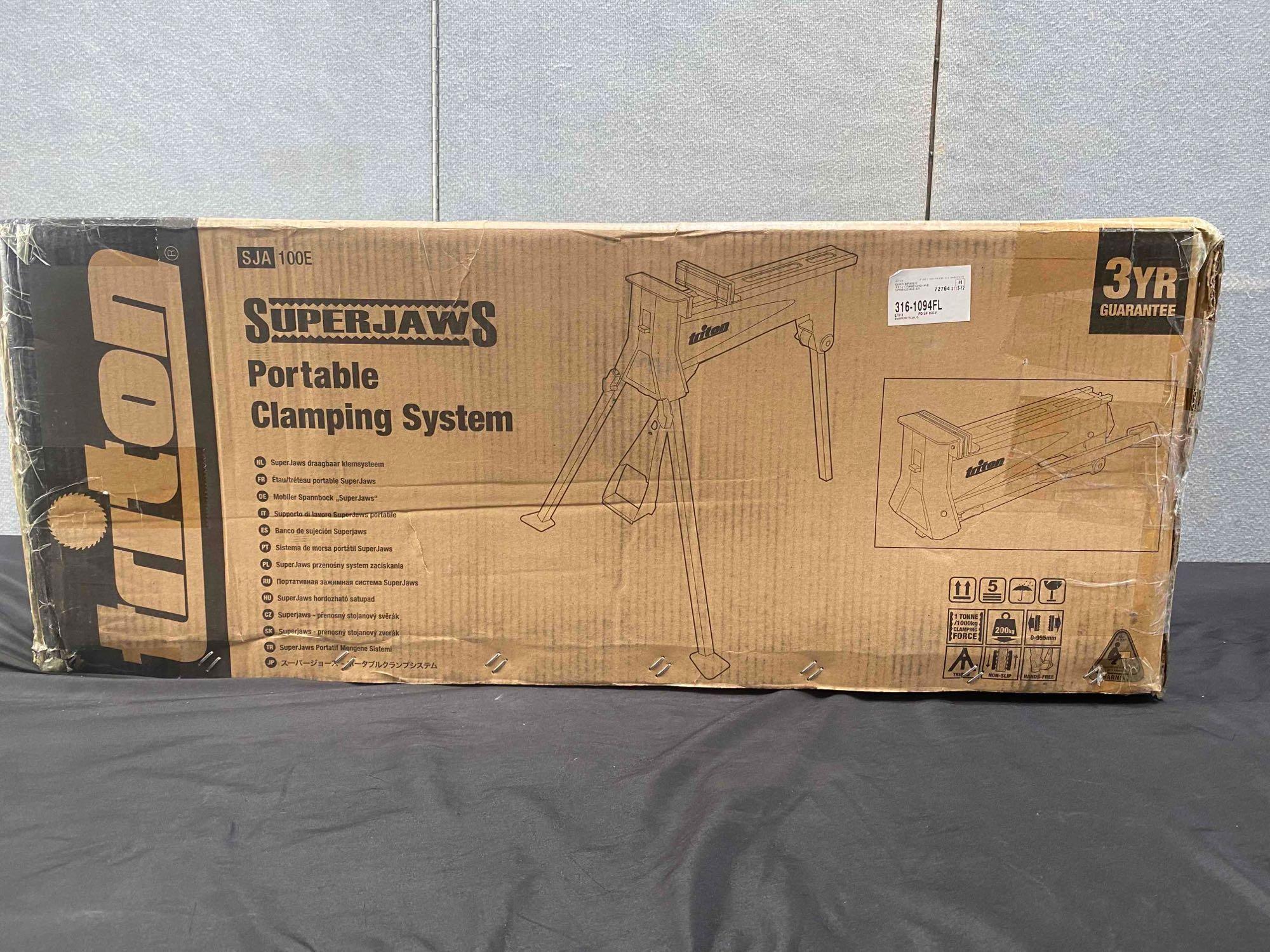 SuperJaws Portable Clamping system
