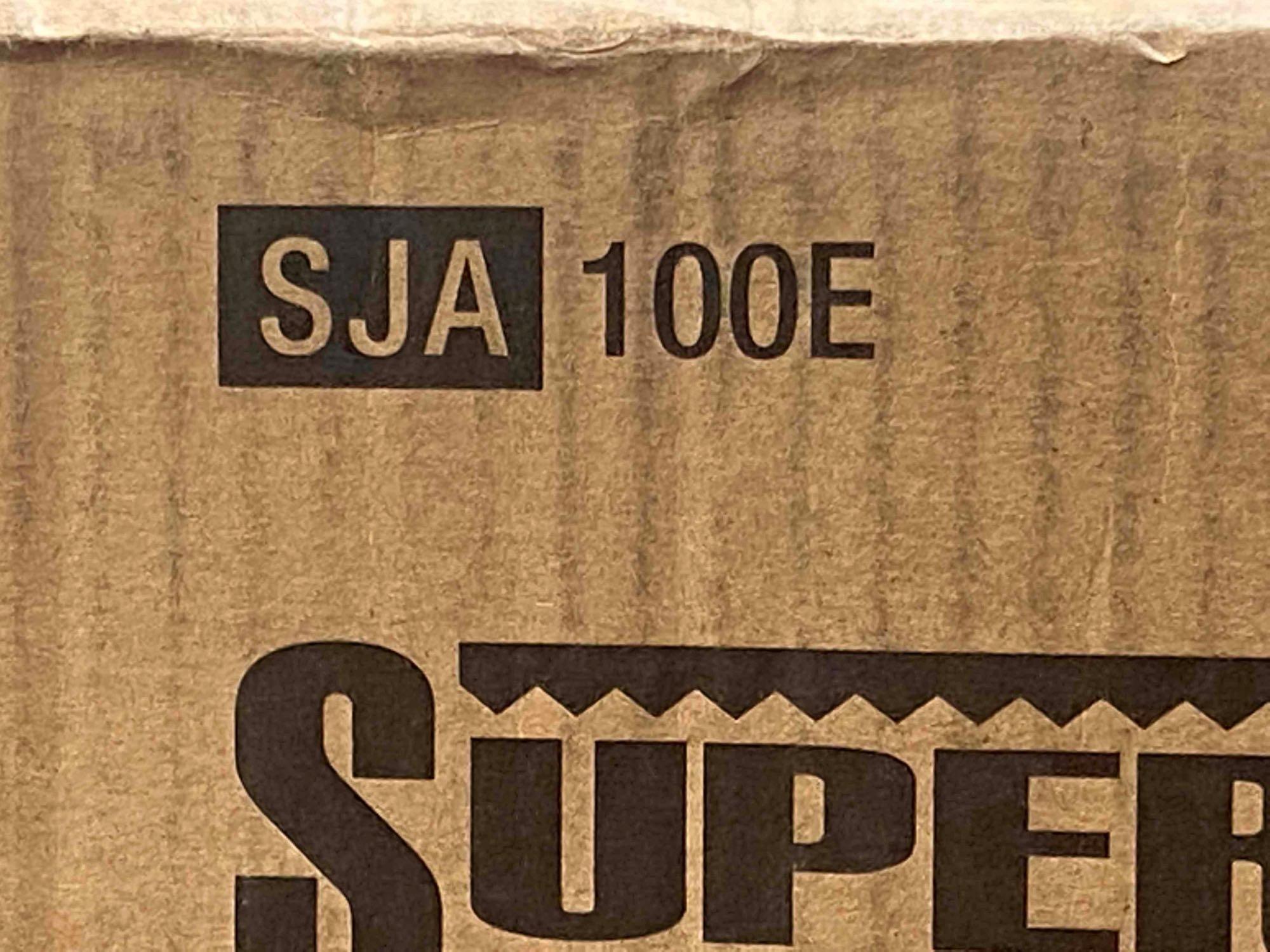 SuperJaws Portable Clamping system