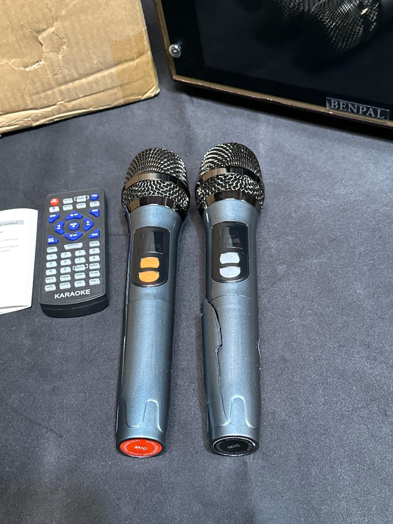 BENPAL Lyrics Display Karaoke Machine