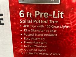 HOME ACCENTS 6FT Pre-Lit Spiral Potted Tree
