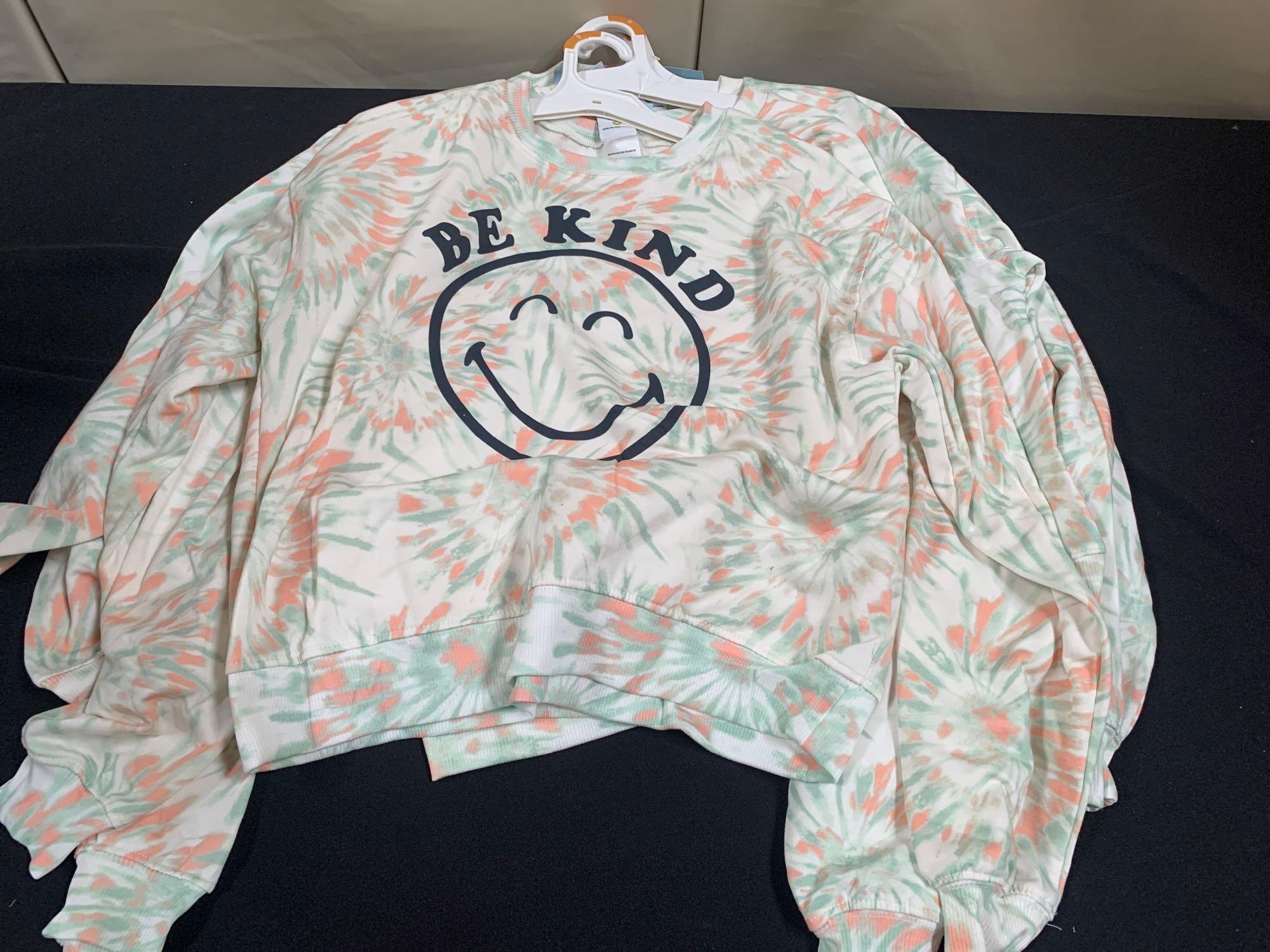 TARGET Be Kind Ladies Size SMALL Smiley World