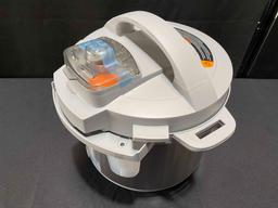 Instant Pot 6-Quart Whisper Quiet 9-in-1 Electric Pressure Cooker
