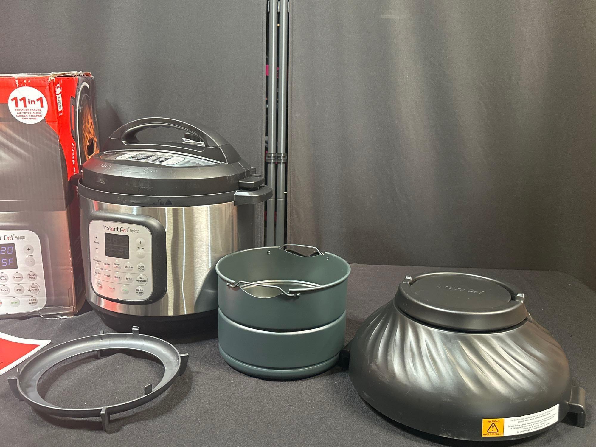Instant Pot Multi Cooker & Air Fryer