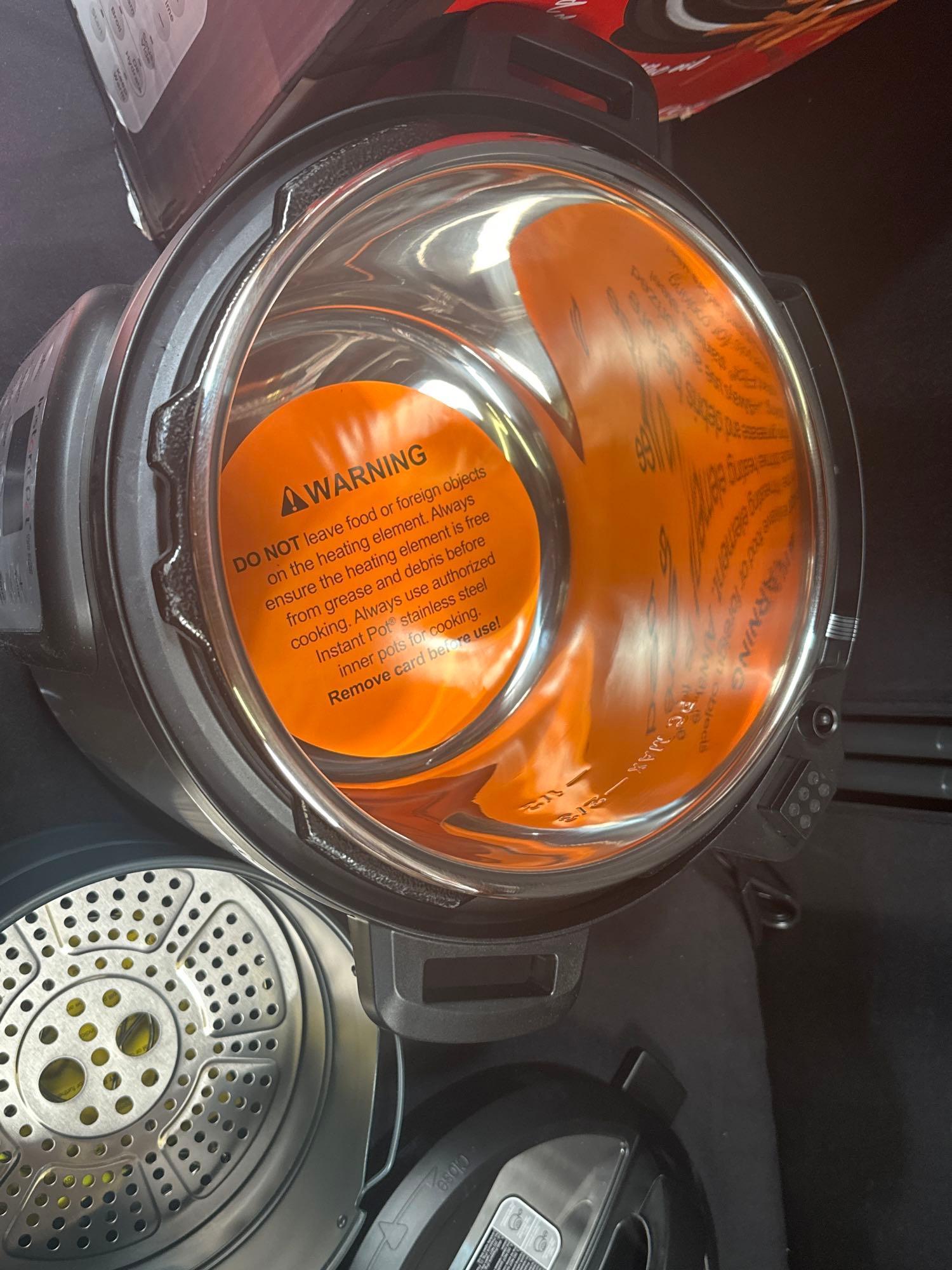 Instant Pot Multi Cooker & Air Fryer