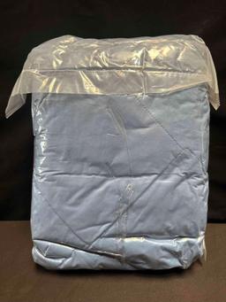 ViscoSoft All Seasons Twin/Twin XL Down Alternative Reversible Comforter - Perfect for Dorm Bedding