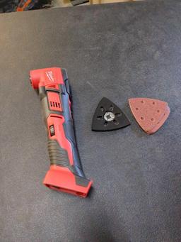Milwaukee 18V M18 Lithium-Ion Cordless Multi-Tool (Tool Only)