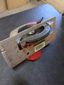 Milwaukee M18 Cordless 6-1/2" Circular Saw