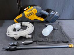 DEWALT 550 PSI POWER CLEANER (Tool Only)