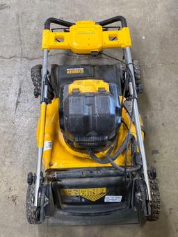 DEWALT 20V MAX Lawn Mower