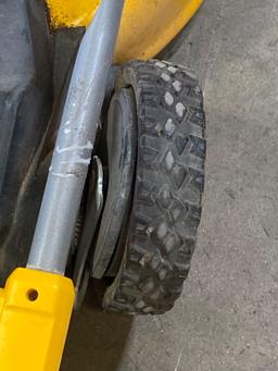 DEWALT 20V MAX Lawn Mower