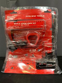 Milwaukee M12 12-Volt Lithium-Ion XC Battery Pack 4.0 Ah and Charger Starter Kit