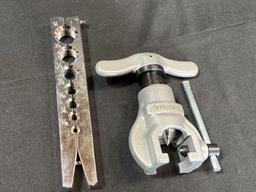 Husky Heavy-Duty Pro for 3/16 in Tubing Flaring Tool