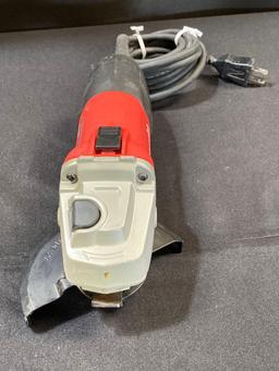 Milwaukee 4 1/2 GRINDER