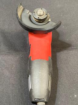 Milwaukee 4 1/2 GRINDER