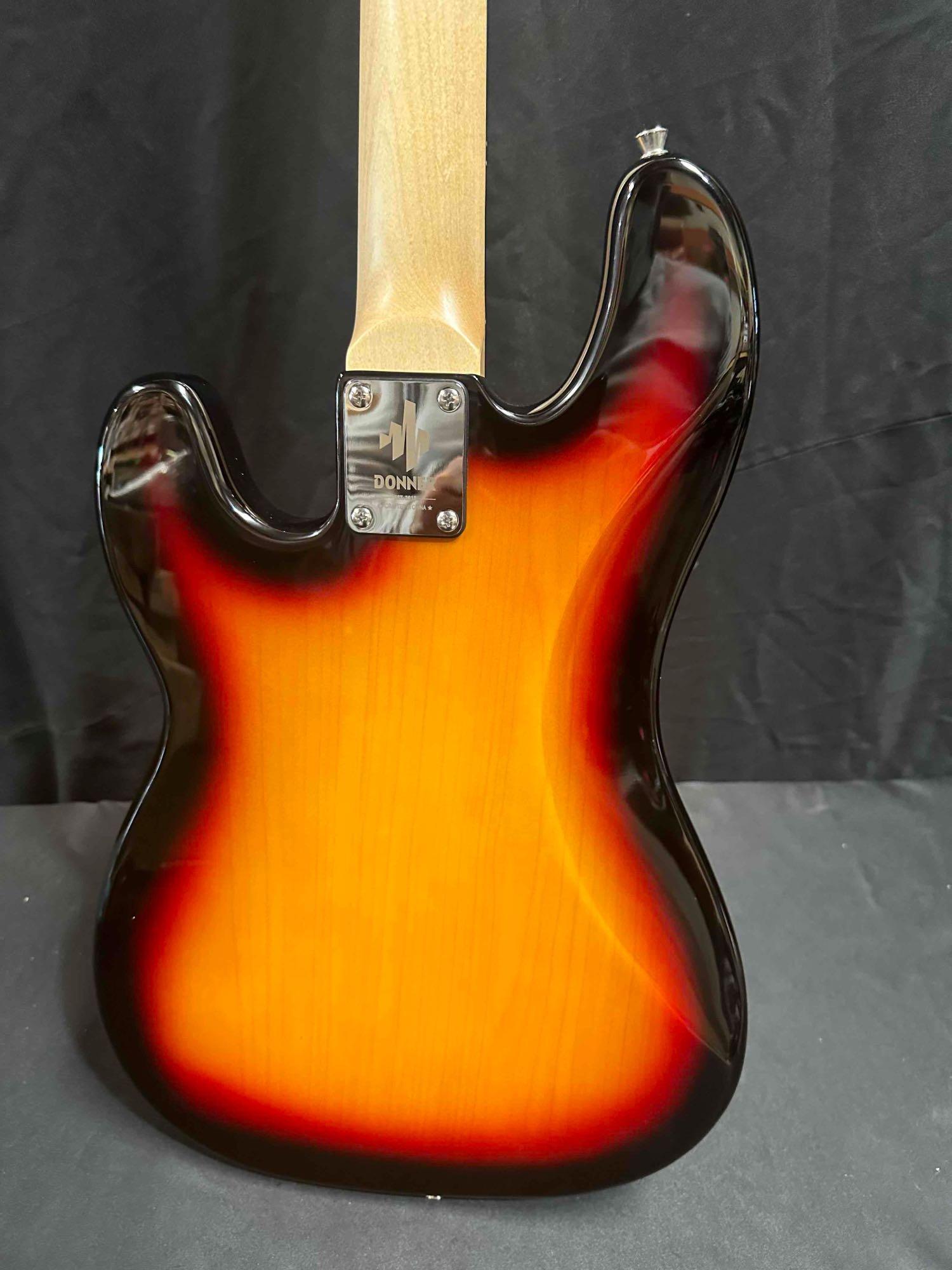 Donner Electric Bass Guitar 4 Strings Full-Size