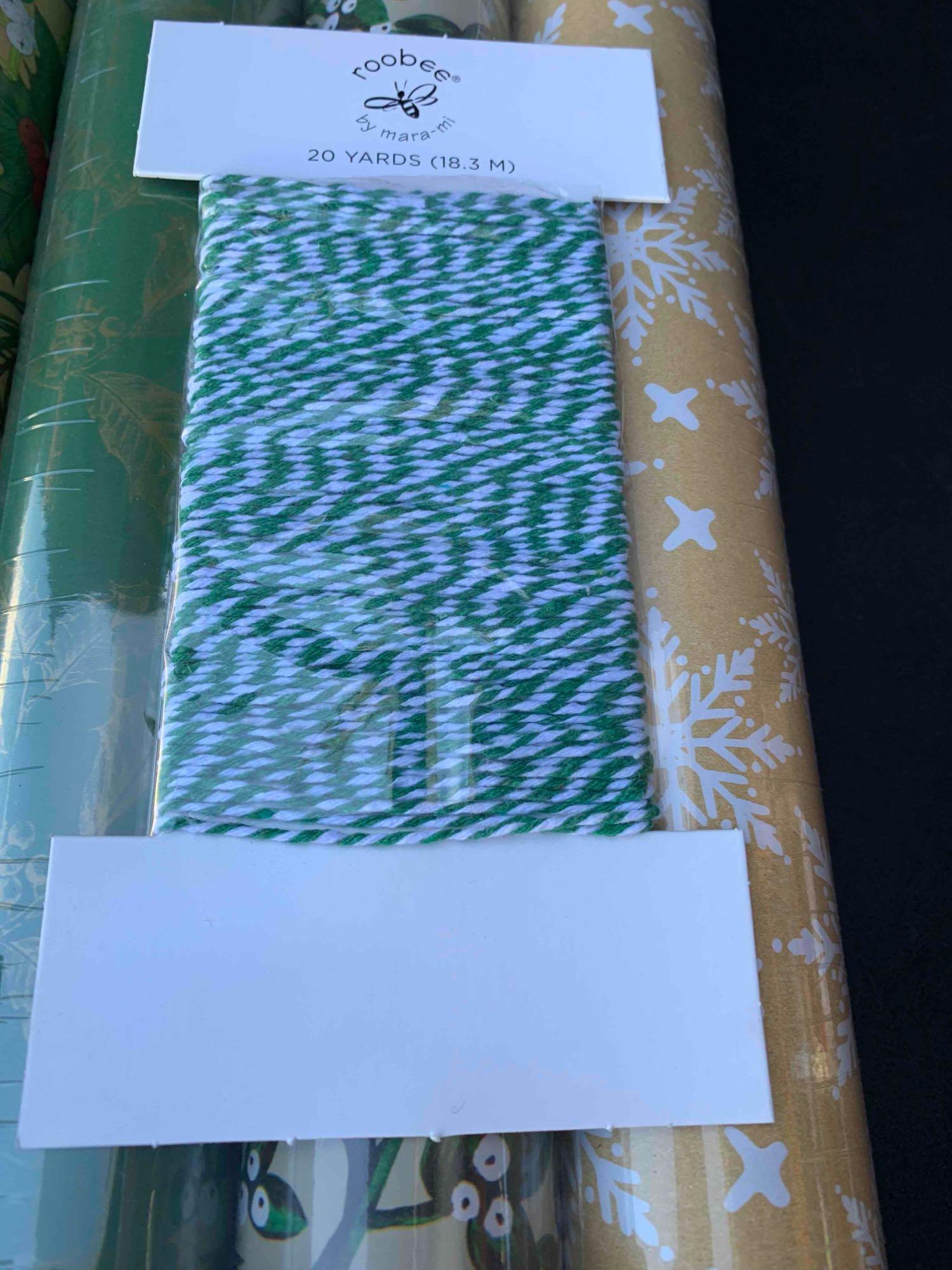 Christmas Wrapping Roobee Paper