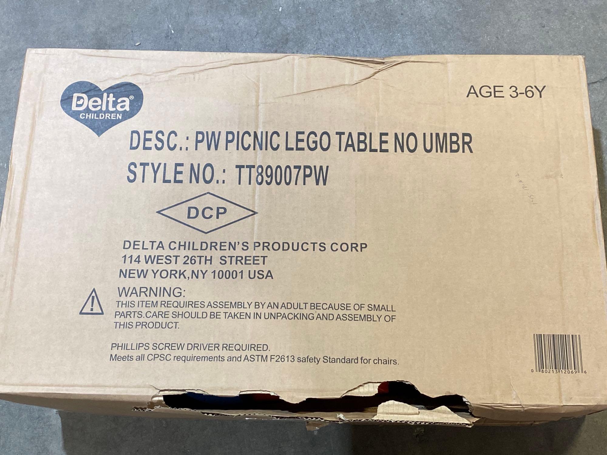 Delta Children 4 Seat Activity Picnic Table with Umbrella and Lego Compatible Tabletop