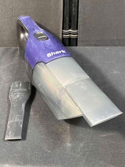 Shark Cyclone Pet Handheld Vacuum with PetExtra Hair
