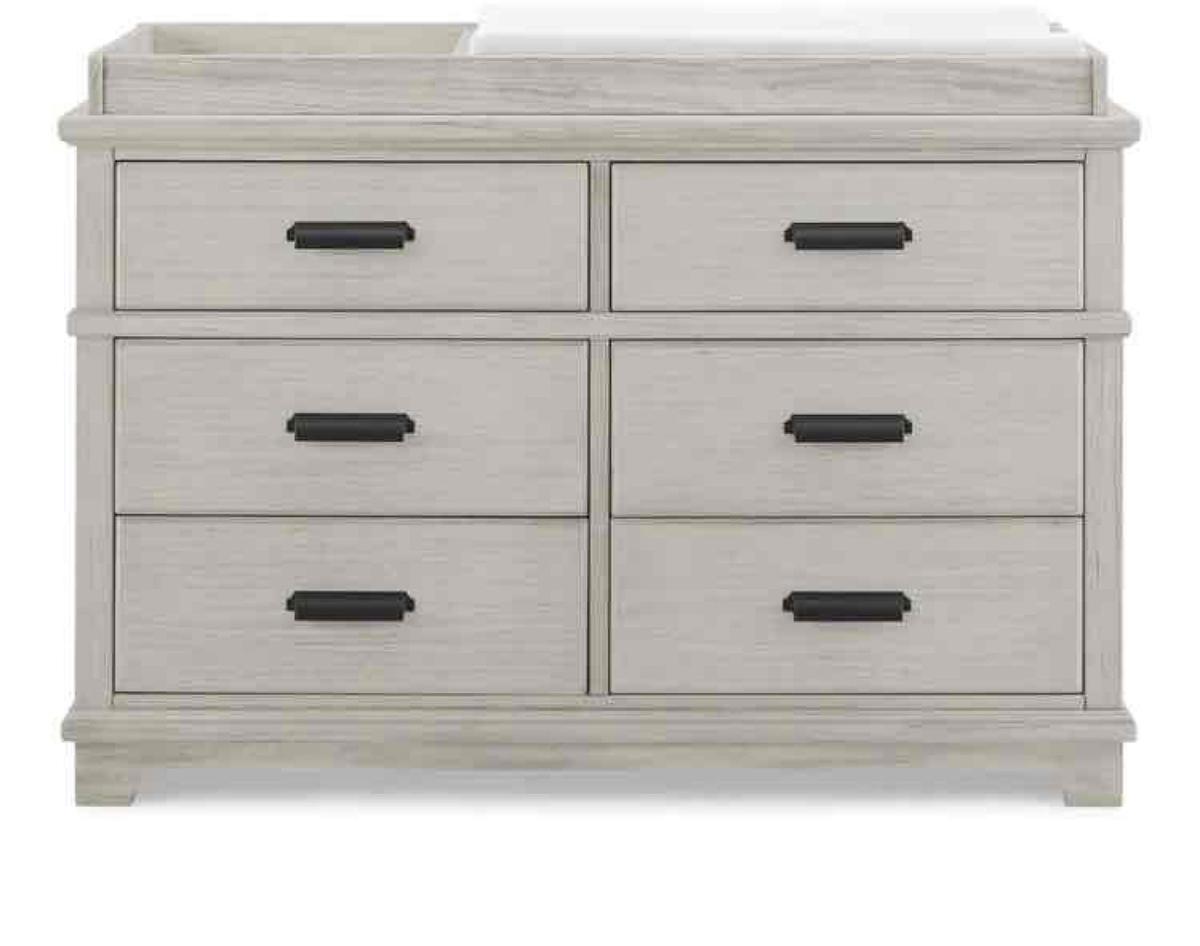 Simmons Kids Asher 6 Drawer Dresser with Changing Top and Interlocking Drawers