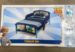 Disney/Pixar Toy Story 4 Plastic Toddler Bed