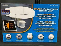 Sunforce Solar Motion Activated Security Light