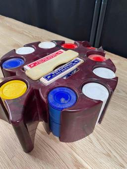 VINTAGE POKER CHIP CADDY WITH CHIPS