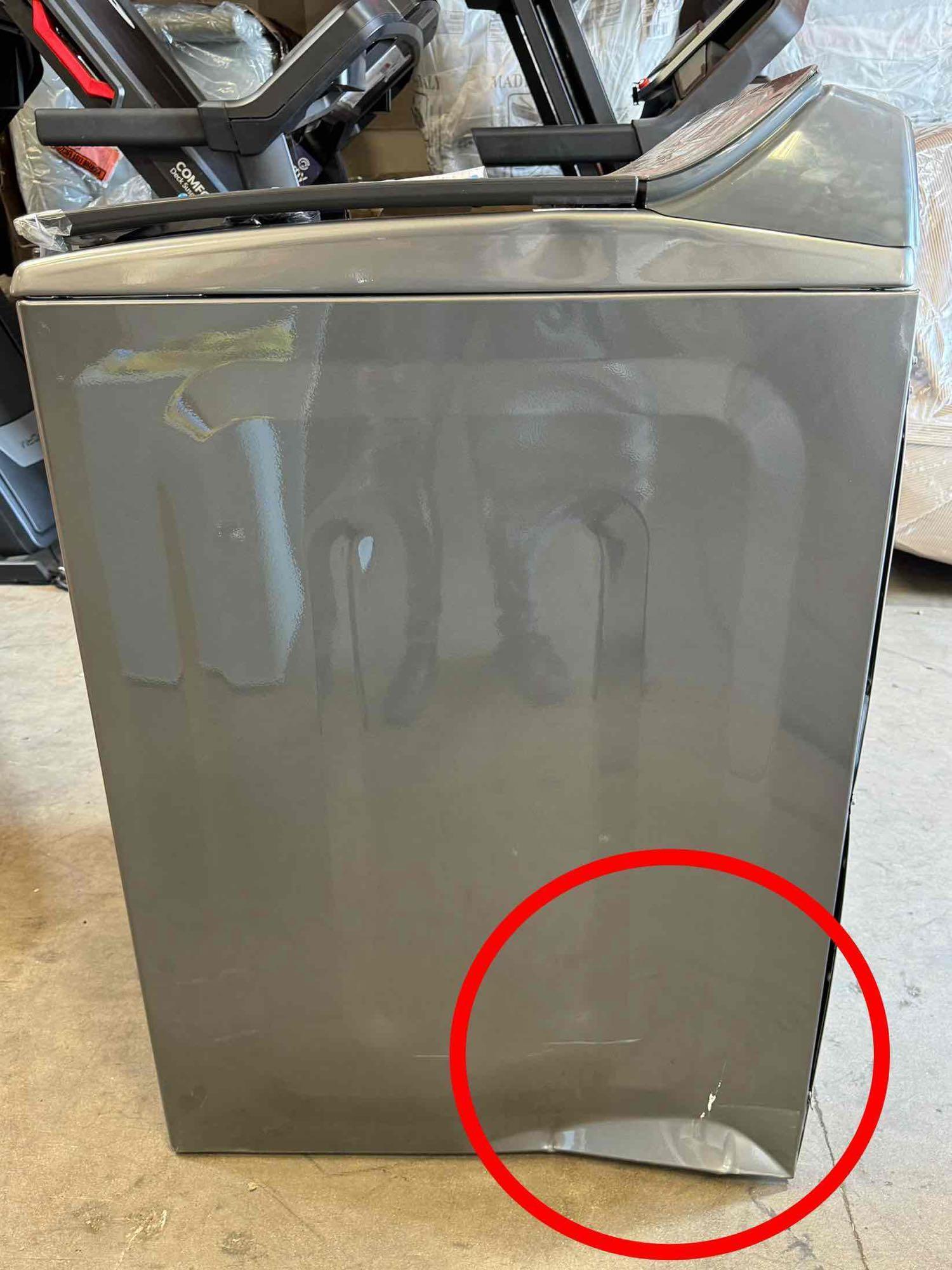 Whirlpool 5.2 ? 5.3 cu. ft. Top Load Washer with 2 in 1 Removable Agitator in Silver