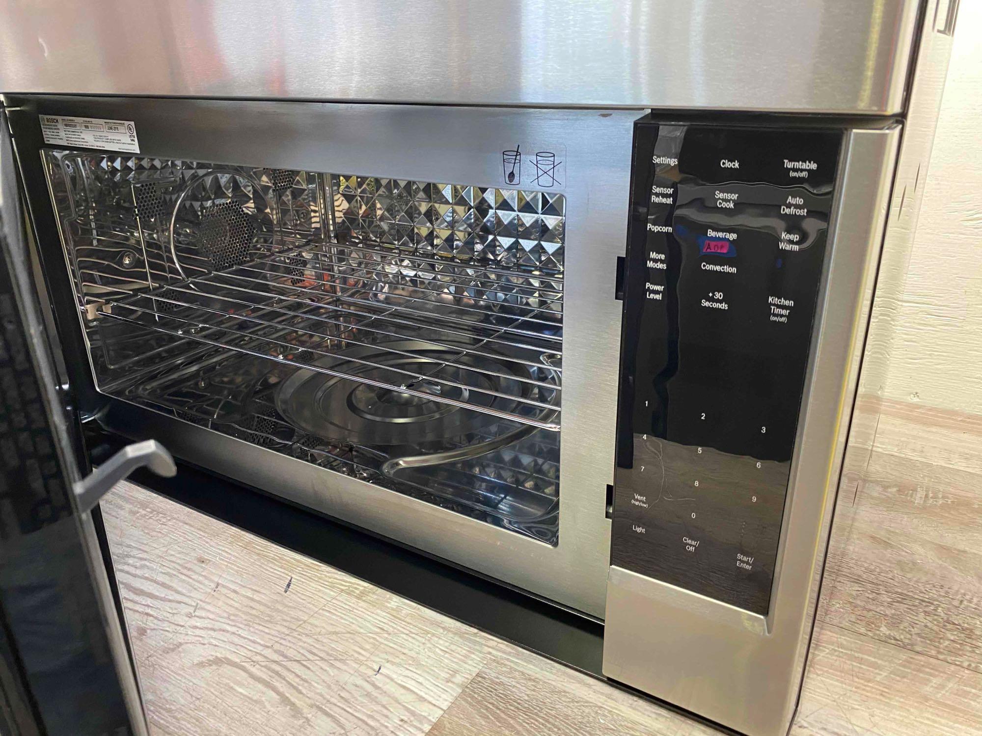 Bosch - 800 Series 1.8 Cu. Ft. Convection Over-the-Range Microwave