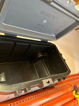 Igloo Overland 72 Roller Ice Chest Cooler