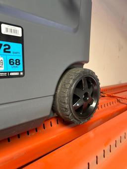 Igloo Overland 72 Roller Ice Chest Cooler