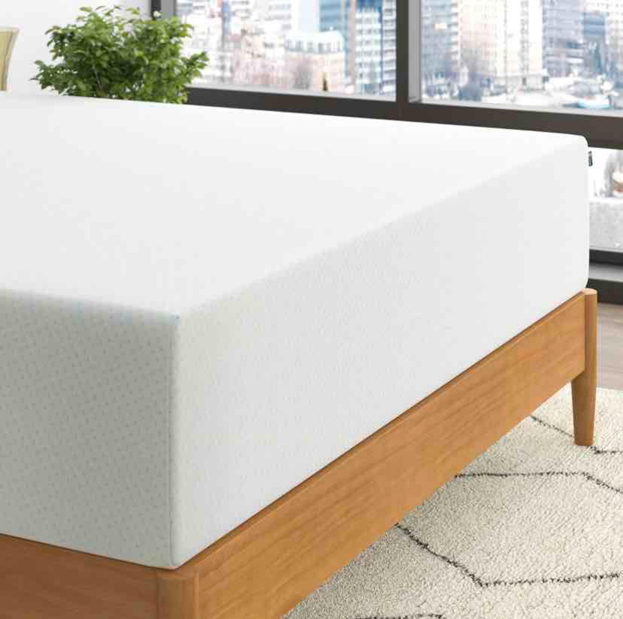 12 Inch Green Tea Memory Foam Mattress